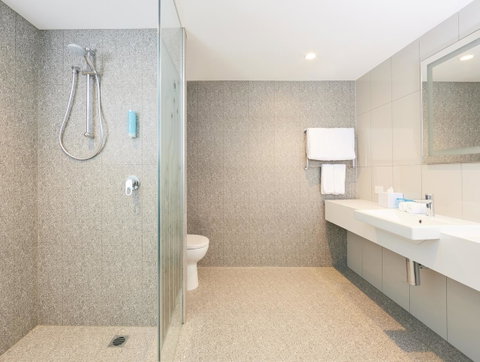 Holiday Inn Express Adelaide City Centre, An IHG Hotel - Mackay Tourism 13