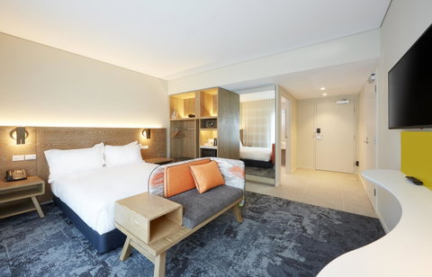 Holiday Inn Express Adelaide City Centre, An IHG Hotel - Mackay Tourism 12