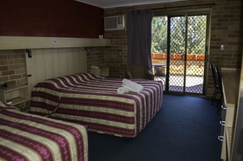 Windsor Terrace Motel - Mackay Tourism 12