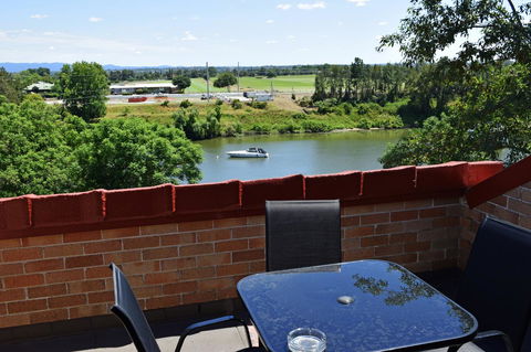 Windsor Terrace Motel - Mackay Tourism 0