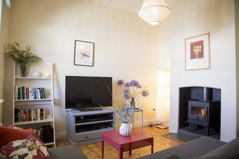 Wayfarers Cottage - Mackay Tourism 1