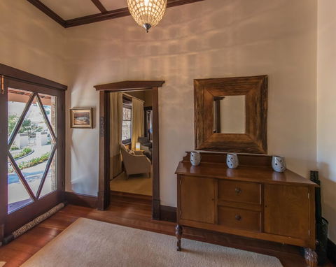The Tudor House - Mackay Tourism 4