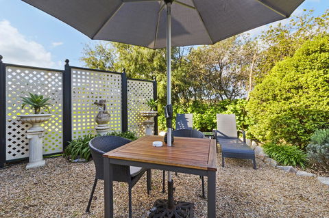 Stonewell Cottages And Vineyards - Mackay Tourism 18
