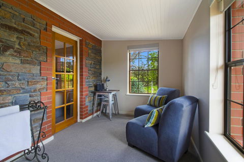 Stonewell Cottages And Vineyards - Mackay Tourism 28
