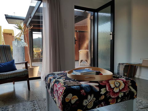 Sinclair Eco House - Mackay Tourism 26