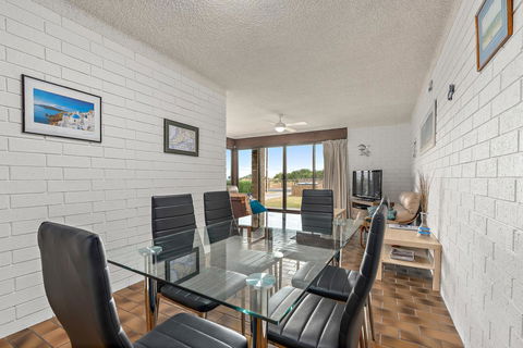 Sun & Surf Aldinga Beach Apartment - Mackay Tourism 5