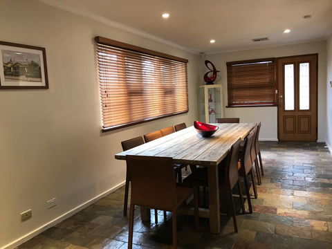Ambrosia Holiday Home - Mackay Tourism 17