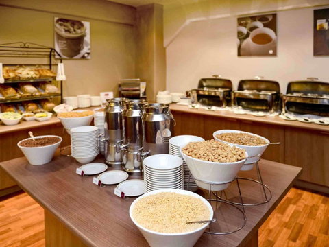 Grosvenor Hotel Adelaide - Mackay Tourism 17
