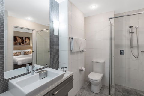 Oaks Adelaide Horizons Suites - Mackay Tourism 6