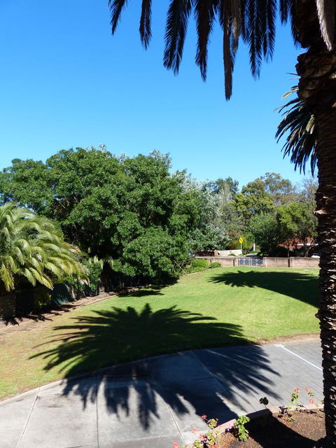Monaco Court Apartment Adelaide - Mackay Tourism 18