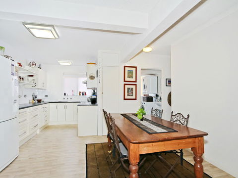 Monaco Court Apartment Adelaide - Mackay Tourism 3