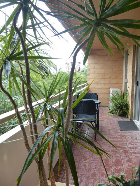 Monaco Court Apartment Adelaide - Mackay Tourism 13