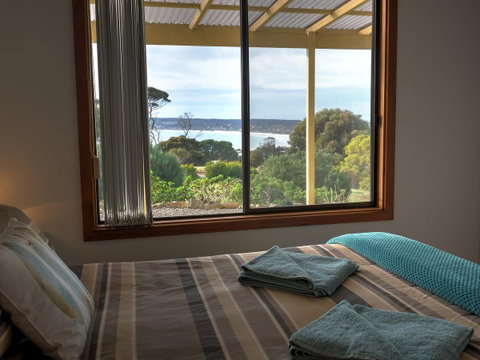Emu Bay Holiday Homes - Mackay Tourism 32