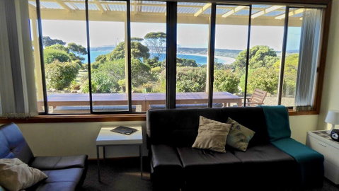 Emu Bay Holiday Homes - Mackay Tourism 9