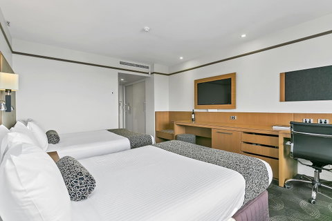 Stamford Plaza Adelaide - Mackay Tourism 35