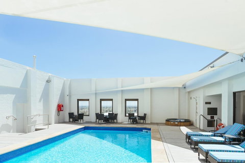 Stamford Plaza Adelaide - Mackay Tourism 4