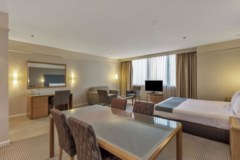 Stamford Plaza Adelaide - Mackay Tourism 31