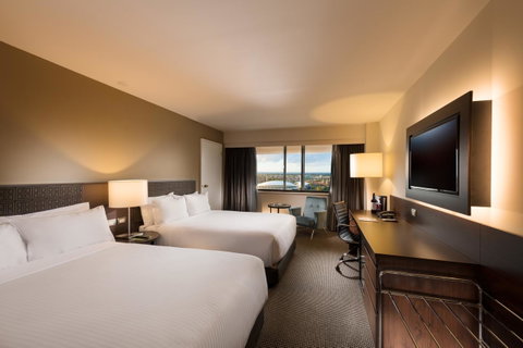 Stamford Plaza Adelaide - Mackay Tourism 8
