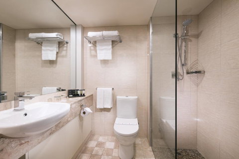 Stamford Plaza Adelaide - Mackay Tourism 18