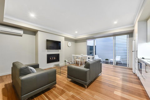 Aloha Central Luxury Apartments - Mackay Tourism 6