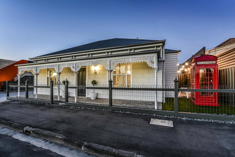 Aloha Central Luxury Apartments - Mackay Tourism 19