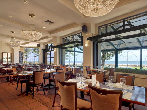 Stamford Grand Adelaide - Mackay Tourism 15