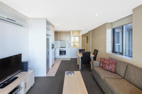 IStay Precinct Adelaide - Mackay Tourism 24