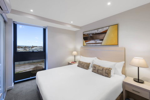 IStay Precinct Adelaide - Mackay Tourism 1