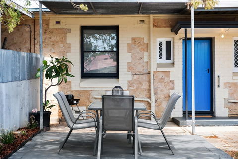 Cute And Cosy - Events, Workers, Getaways - Mackay Tourism 12