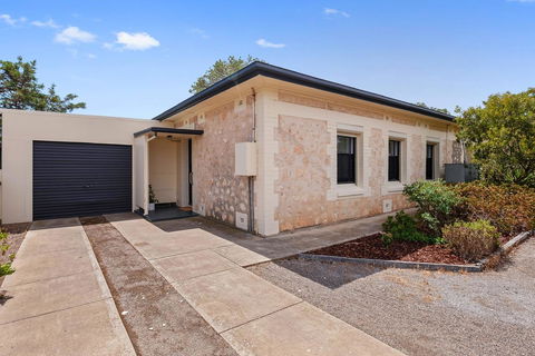 Cute And Cosy - Events, Workers, Getaways - Mackay Tourism 14