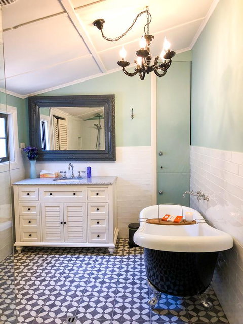 Inglenook Cottage - Mackay Tourism 22