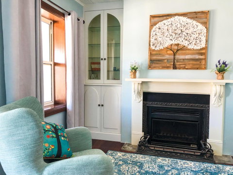 Inglenook Cottage - Mackay Tourism 2