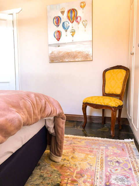 Inglenook Cottage - Mackay Tourism 25
