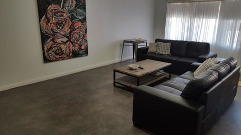 Aart Apartments - Mackay Tourism 9