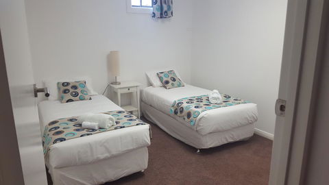 Aart Apartments - Mackay Tourism 14