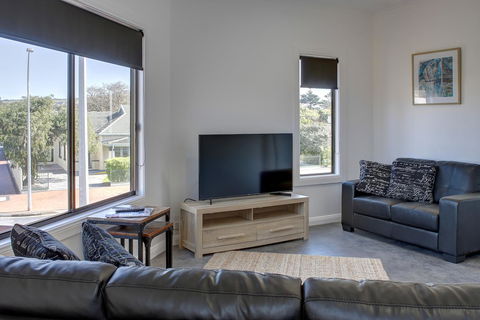 Aart Apartments - Mackay Tourism 26