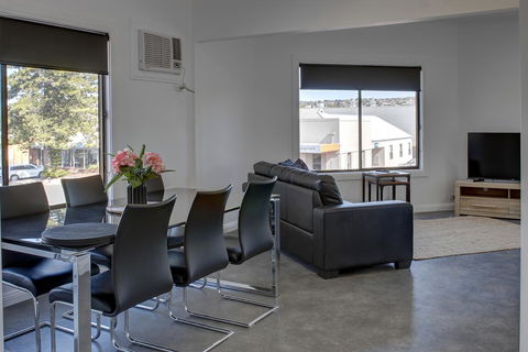 Aart Apartments - Mackay Tourism 23