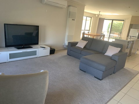 Little On Ash - Mackay Tourism 6