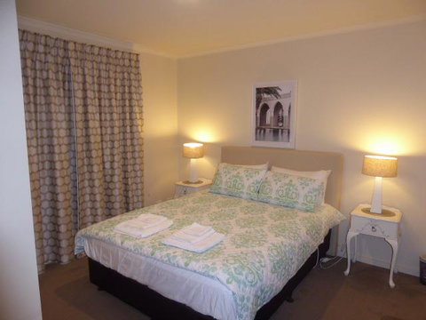 Adelaide City Apartment - 3br, 2bath & Carpark - Mackay Tourism 9
