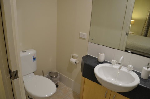 Adelaide City Apartment - 3br, 2bath & Carpark - Mackay Tourism 12