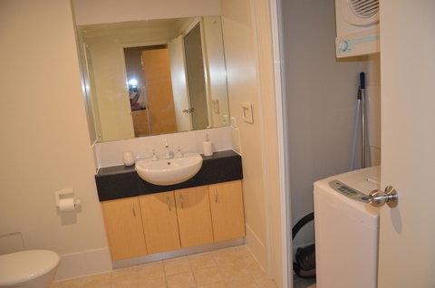 Adelaide City Apartment - 3br, 2bath & Carpark - Mackay Tourism 17