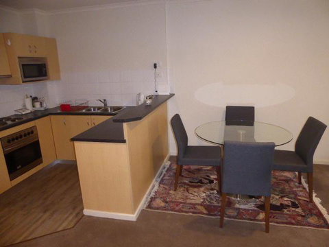Adelaide City Apartment - 3br, 2bath & Carpark - Mackay Tourism 8
