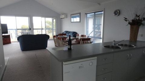 Kangaroo Island Bayview Villas - Mackay Tourism 13