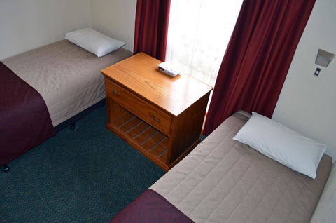 Arkana Motor Inn & Terrace Apartments - Mackay Tourism 27