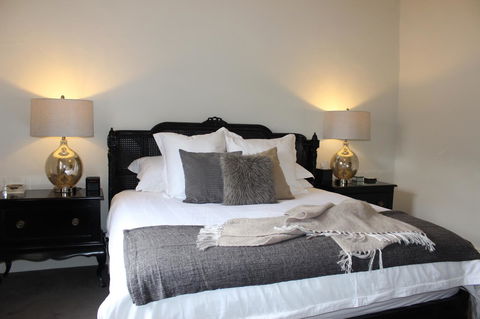 Barossa Bed & Breakfast - Mackay Tourism 1