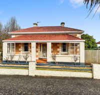 Olive's Cottage - Mackay Tourism