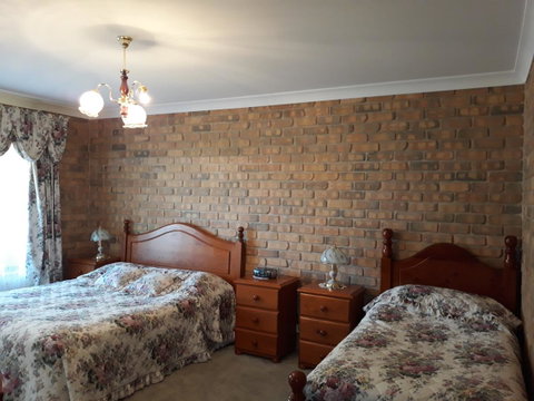 Acacia Apartments - Mackay Tourism 4