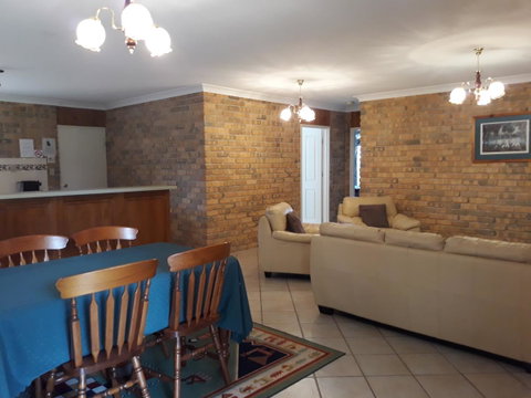 Acacia Apartments - Mackay Tourism 9
