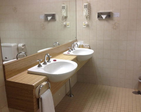 Comfort Hotel Adelaide Meridien - Mackay Tourism 5