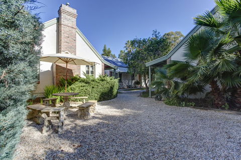 Tanunda Cottages - Mackay Tourism 8
